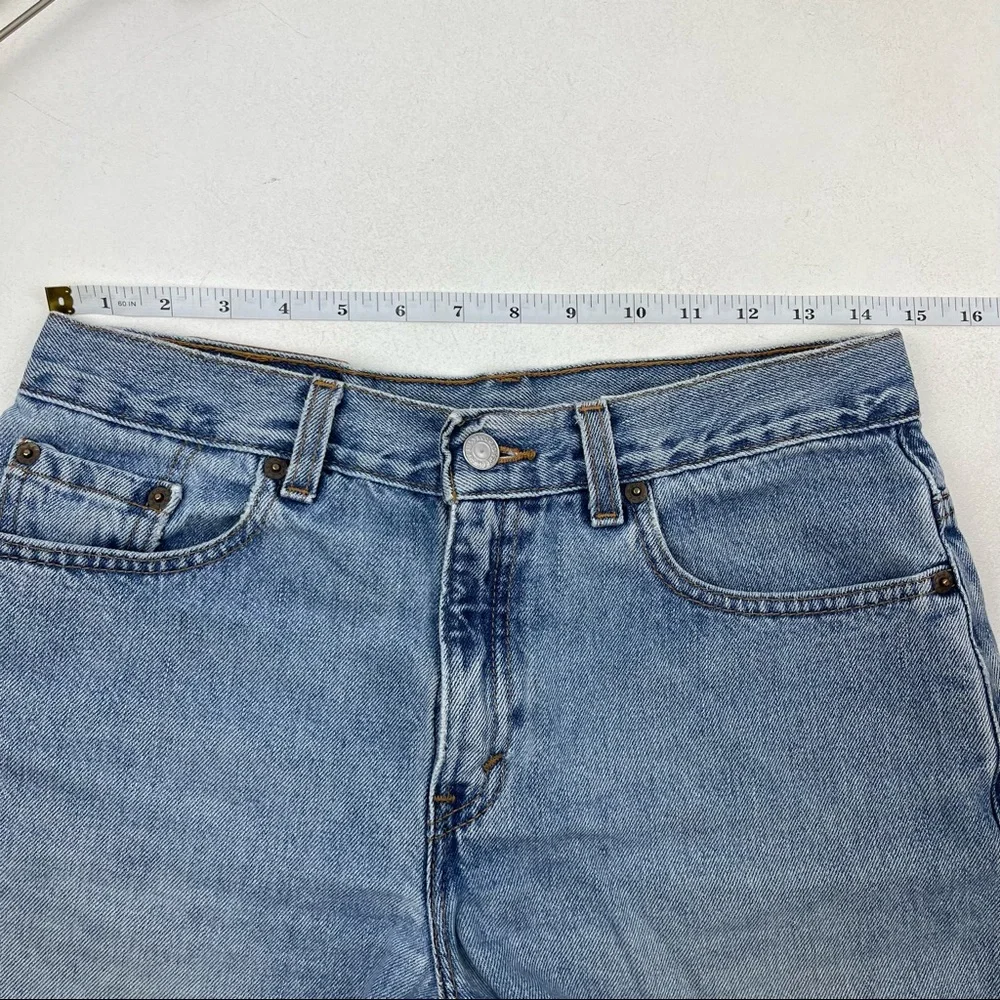 Levi’s 577 Vintage Jean Shorts - Picture 2 of 8